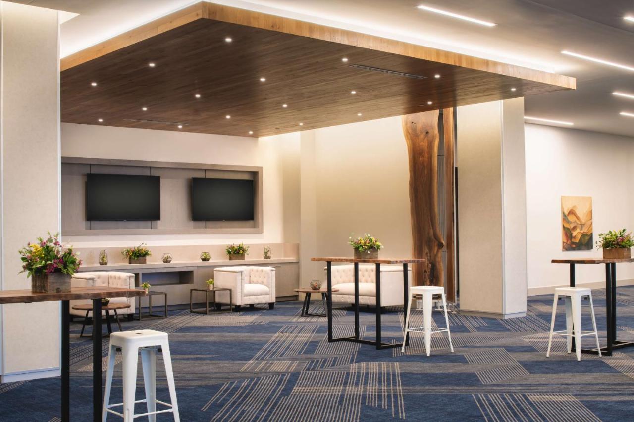 Hyatt Regency Portland At The Oregon Convention Center Bagian luar foto